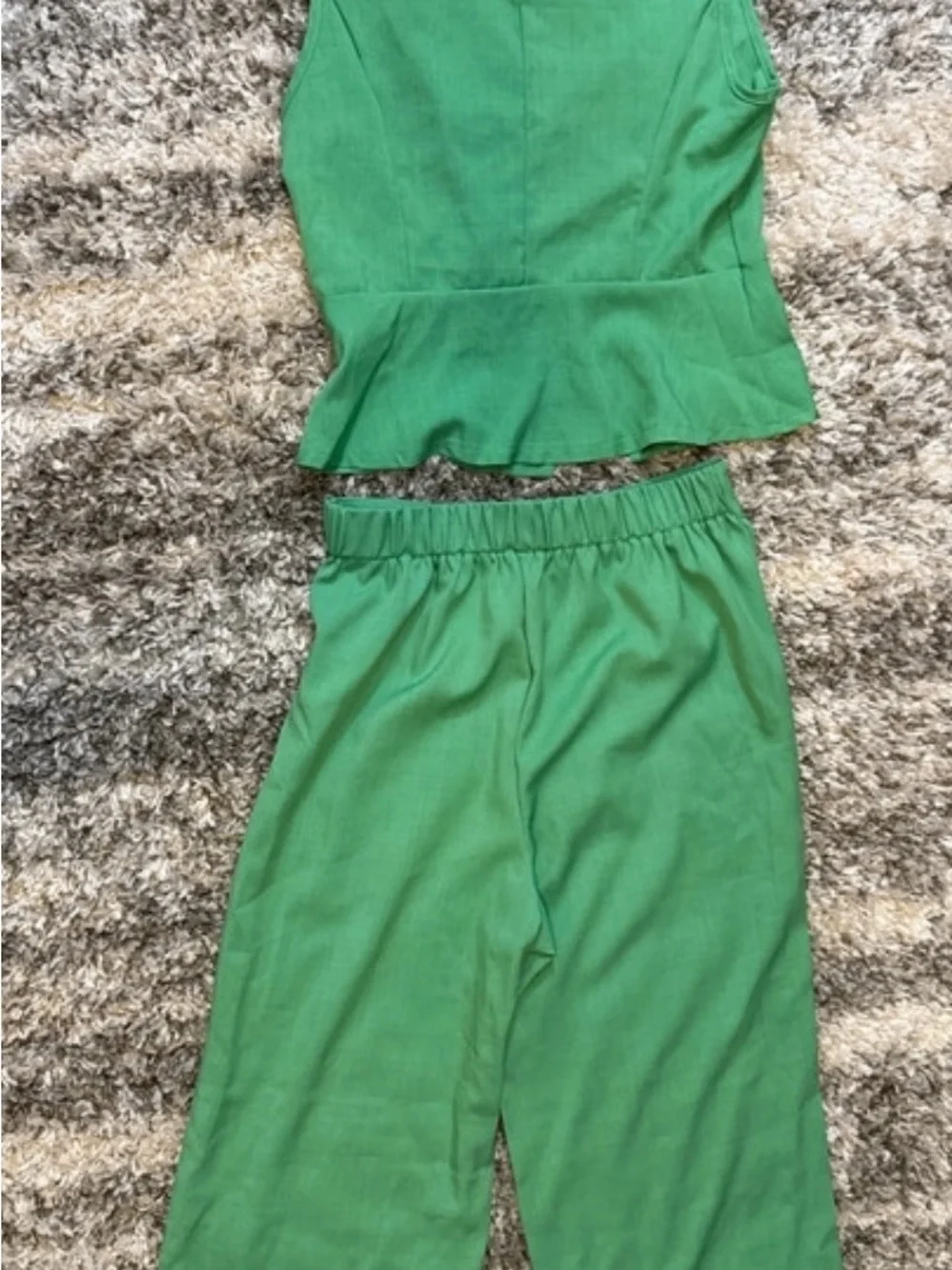 SHEIN vibrant sleeveless
